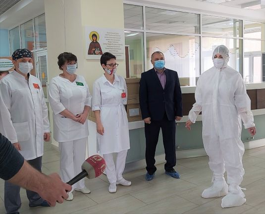 Описание: U:\Загузова Т.А\СИЗ вручение\5Y8dKHfHK9E.jpg